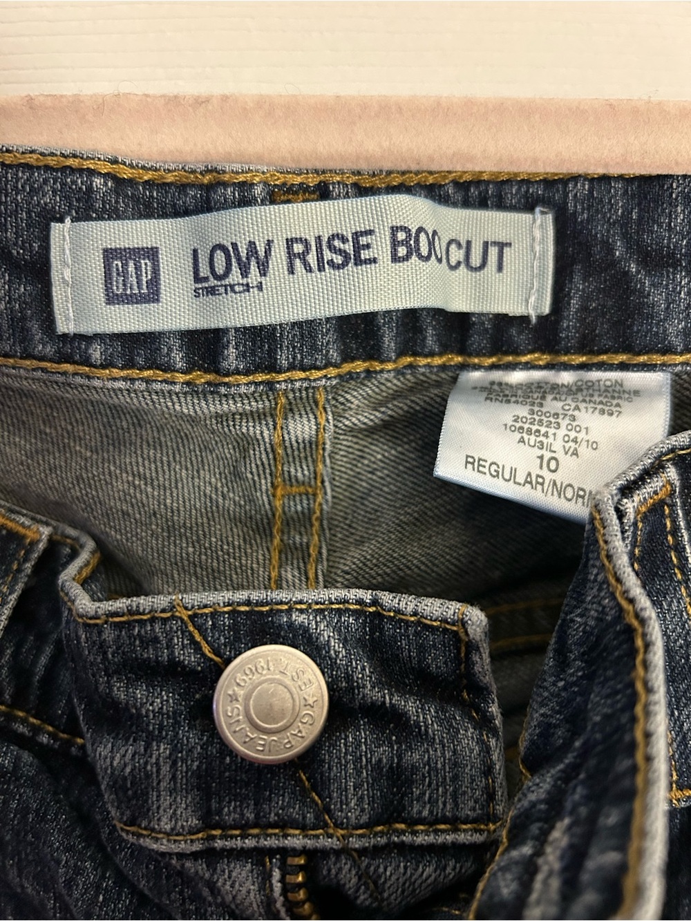 GAP Women’s Low Rise Bootcut Jeans - Dark Blue Denim
